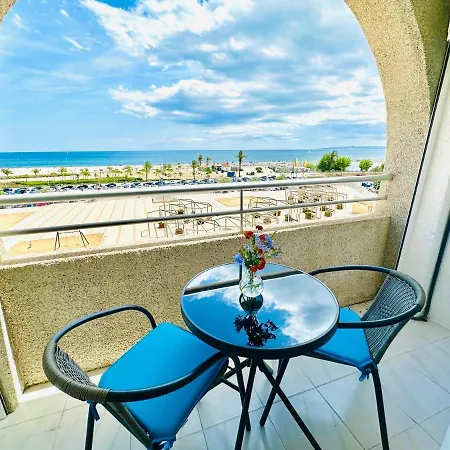 Face A La - Vue Epique, Climatisation, Wifi, Draps Inclus * Empuriabrava